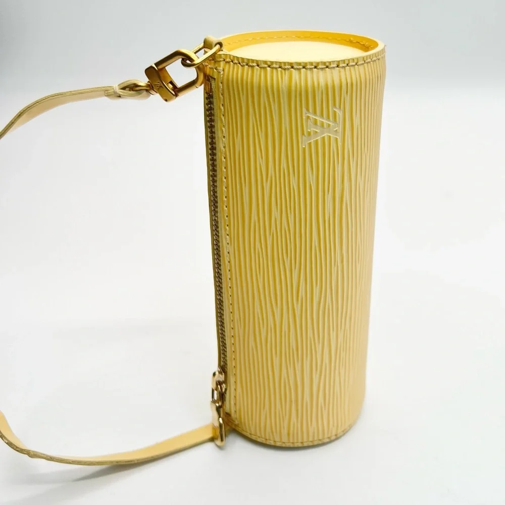 Louis Vuitton Papillon Pochette Barrel Bag in Vanilla Epi Leather